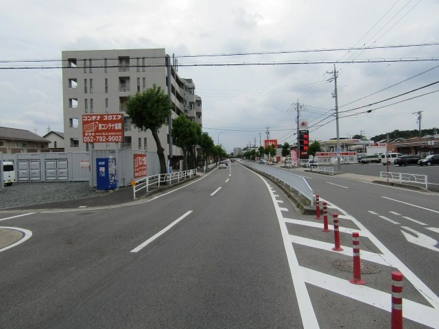 コンテナスクエア新居店の写真