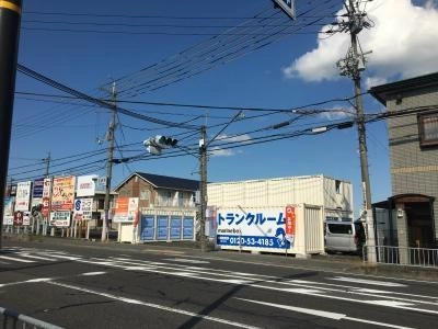 初月賃料無料の屋外型トランクルーム雄琴店の写真