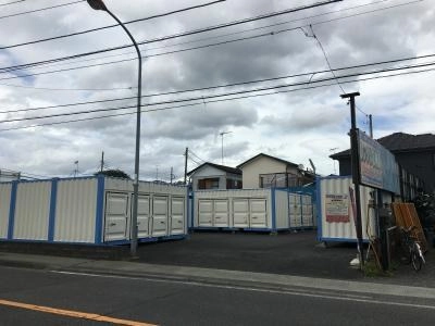 初月賃料無料の屋外型トランクルーム上溝店の写真