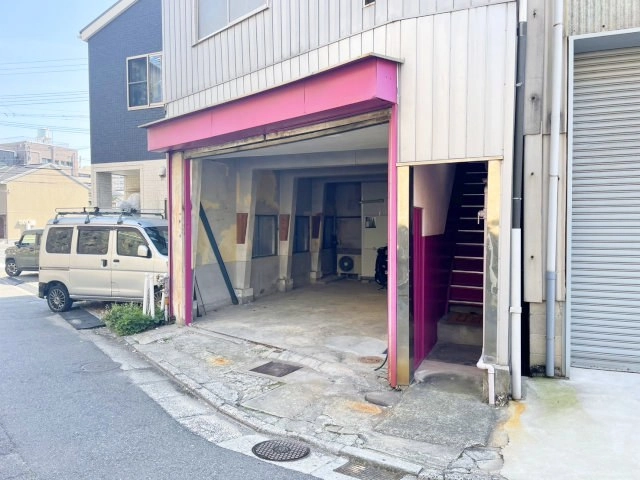 収まるくん倉庫　呉・三条②店の写真