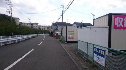 初月賃料無料の屋外型トランクルーム柳島海岸店の写真