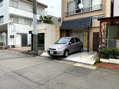 トランクルーム名古屋苗代町店プラスルームの写真