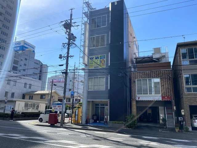 トランクルーム静岡稲川店プラスルームの写真