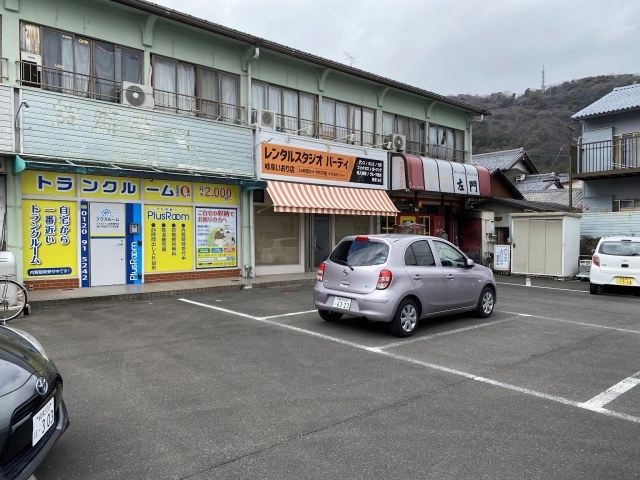 トランクルーム岐阜庵町店プラスルームの写真