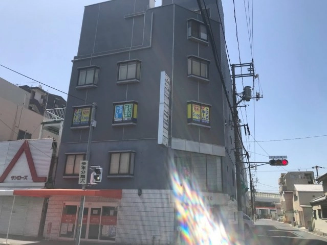 トランクルーム広島観音本町店プラスルームの写真