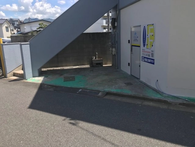 トランクルーム広島府中町大通店プラスルームの写真