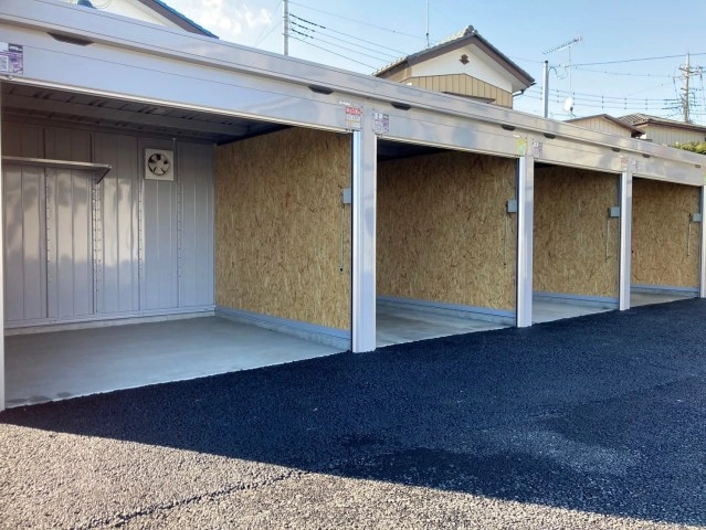 バイクストレージ館林市諏訪町の写真