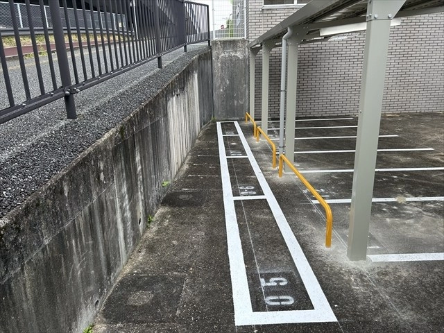 バイクパーク地下鉄梅林駅の写真