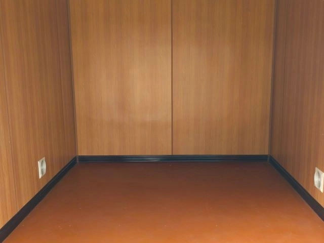 サンリートランクルーム厚木市妻田東の写真